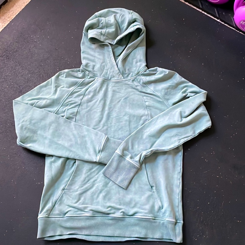 Lululemon scuba hoodie size 6 (stain)
